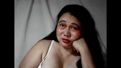 pinaymama12345 online show from October 13, 2025, 10:54 pm