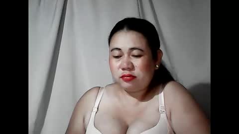 pinaymama12345 online show from April 5, 2026, 10:07 pm