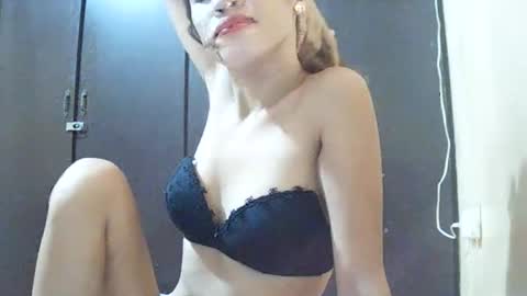 Snapshot of pinaysweet_couple chatting on July 22, 2026, 7:27 pm pinaysweet_couple online show from July 22, 2026, 7:27 pm