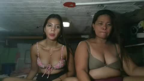 pinayyummytightpussy online show from April 30, 2026, 6:42 am