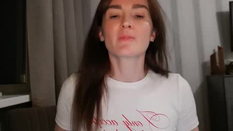       online show from November 7, 2025, 6:52 pm