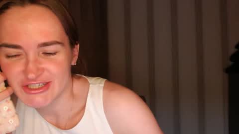       online show from December 13, 2025, 7:53 pm