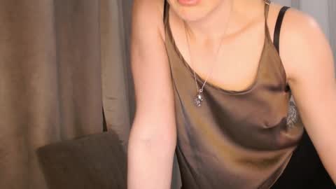 Snapshot of pineapple__mood chatting on February 14, 2026, 4:26 pm online show from February 14, 2026, 4:26 pm