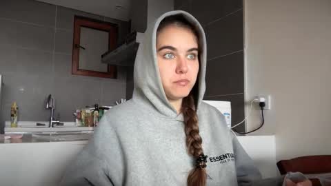 Susie online show from January 7, 2026, 4:37 am