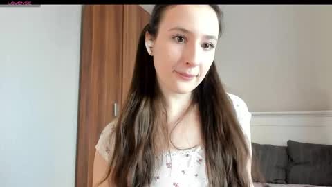 pingviluly online show from November 6, 2025, 7:42 am