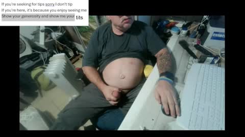 Snapshot of pini_z chatting on January 19, 2025, 4:04 pm pini_z online show from January 19, 2025, 4:04 pm