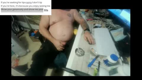 Snapshot of pini_z chatting on January 27, 2025, 8:49 pm pini_z online show from January 27, 2025, 8:49 pm