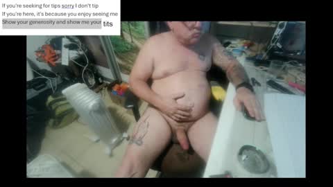 Snapshot of pini_z chatting on February 2, 2025, 9:34 pm pini_z online show from February 2, 2025, 9:34 pm