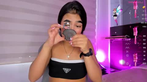 pink_as online show from October 2, 2025, 1:51 pm