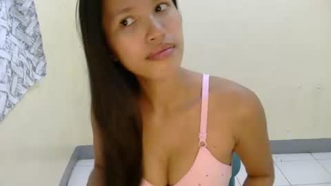 pink_bubbles011 online show from July 6, 2026, 7:49 am