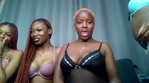 pinkyy online show from July 17, 2026, 9:08 pm