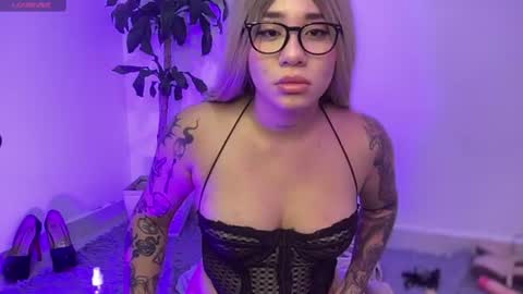 KELLY  online show from August 5, 2026, 11:24 am