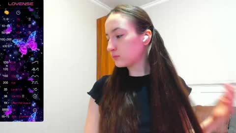 pink_soda33 online show from May 28, 2026, 2:42 am