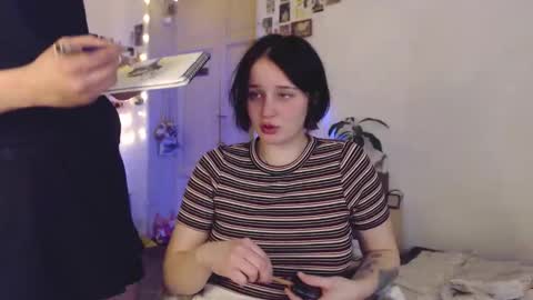 Snapshot of pink_soup chatting on October 18, 2025, 8:31 pm Sony online show from October 18, 2025, 8:31 pm