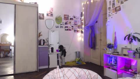 Snapshot of pink_soup chatting on November 15, 2025, 6:37 pm Sony online show from November 15, 2025, 6:37 pm