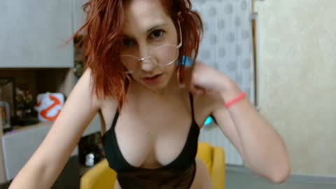 PinKandy online show from November 7, 2025, 10:21 pm