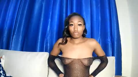 PinkyAura online show from June 5, 2026, 11:49 am