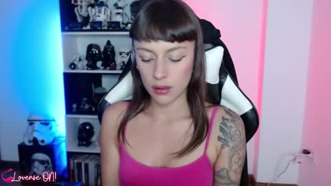 Emily online show from November 26, 2025, 11:06 pm