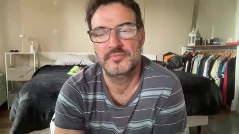 Snapshot of pinkermax chatting on November 19, 2025, 5:35 pm Max Pinker online show from November 19, 2025, 5:35 pm