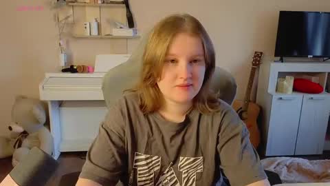 pinkiep1e online show from May 5, 2026, 3:03 am