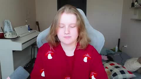 pinkiep1e online show from May 24, 2026, 12:32 pm
