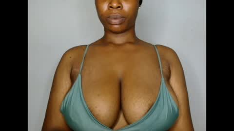 Snapshot of pinkxsugar chatting on June 14, 2026, 6:10 pm pinkxsugar online show from June 14, 2026, 6:10 pm