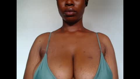 Snapshot of pinkxsugar chatting on July 3, 2026, 2:23 pm pinkxsugar online show from July 3, 2026, 2:23 pm