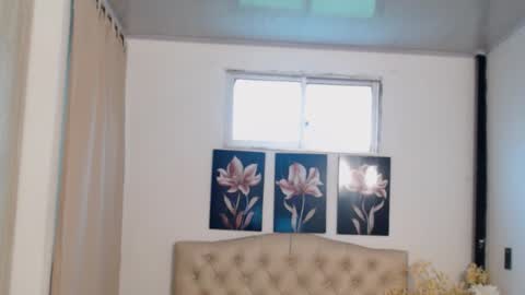 Snapshot of pinky_f00x chatting on December 3, 2025, 9:02 pm pinky_f00x online show from December 3, 2025, 9:02 pm