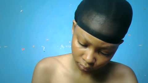 pinky_lov online show from November 12, 2025, 6:52 pm