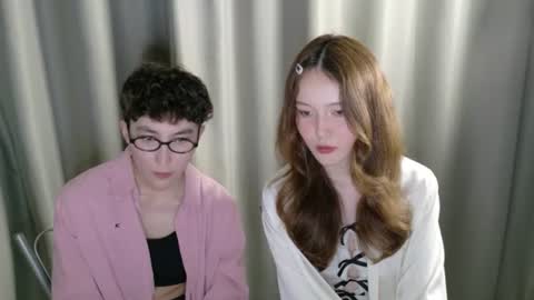 Li long hair and Ru short hair online show from June 13, 2026, 10:18 pm