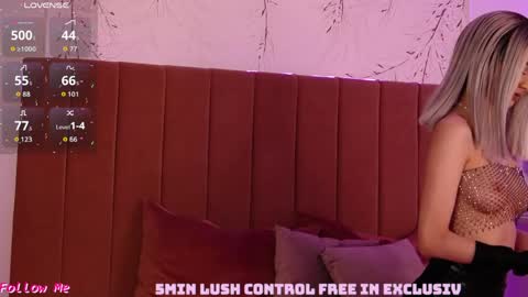 Pinky online show from April 1, 2026, 6:49 pm