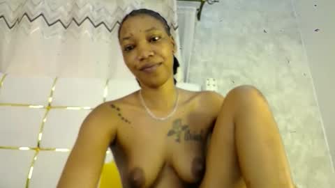 pinkyy008 online show from November 4, 2025, 7:02 pm