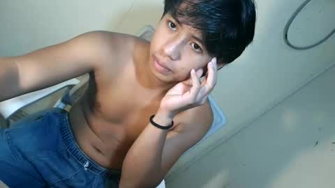 Snapshot of pinoy_fuckboyxxx chatting on May 27, 2026, 7:05 am pinoy_fuckboyxxx online show from May 27, 2026, 7:05 am