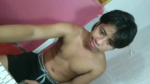Snapshot of pinoy_fuckboyxxx chatting on June 3, 2026, 9:23 am pinoy_fuckboyxxx online show from June 3, 2026, 9:23 am