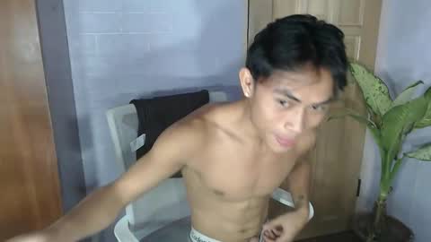 pinoy_palautogxxx online show from April 10, 2026, 3:06 pm