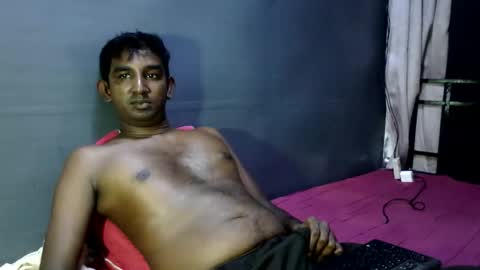 Snapshot of pinoybbc_xx chatting on May 6, 2026, 2:44 pm rayvienn online show from May 6, 2026, 2:44 pm