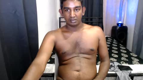 rayvienn online show from July 13, 2026, 7:22 am