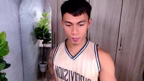 ethan online show from October 15, 2025, 10:26 am