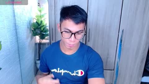 ethan online show from December 18, 2025, 11:38 am