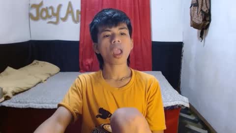 Snapshot of pinoymonstercock_xx chatting on December 7, 2024, 7:27 am WIN WIN JAY AR online show from December 7, 2024, 7:27 am