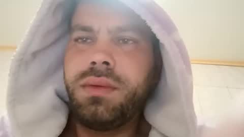 pinzarumarian70 online show from September 18, 2025, 3:41 am