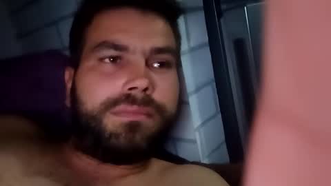 pinzarumarian70 online show from October 2, 2025, 6:04 pm