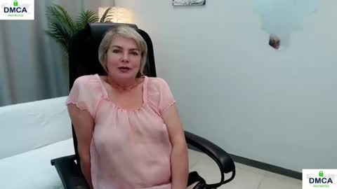 Bella online show from June 25, 2026, 5:12 am
