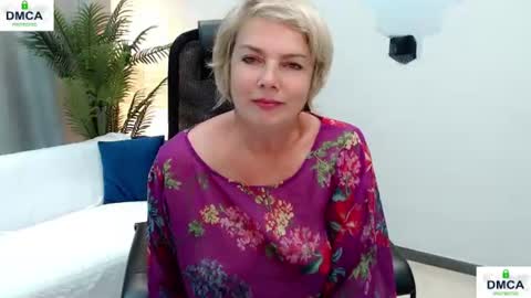 Bella online show from July 7, 2026, 4:59 am