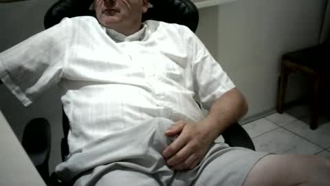 Snapshot of piovesanes chatting on February 3, 2025, 2:03 am piovesanes online show from February 3, 2025, 2:03 am