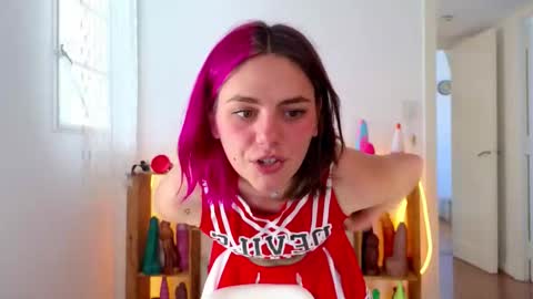 Snapshot of pipaypipo chatting on October 31, 2025, 6:09 pm Pipa y Pipo online show from October 31, 2025, 6:09 pm