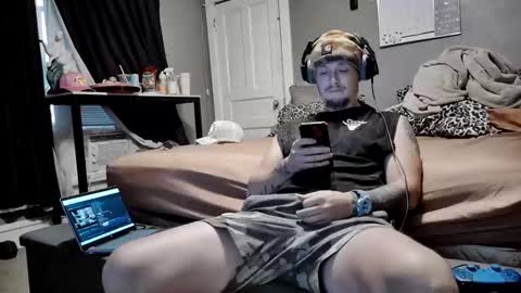 pippylongdickin online show from May 27, 2026, 1:35 am
