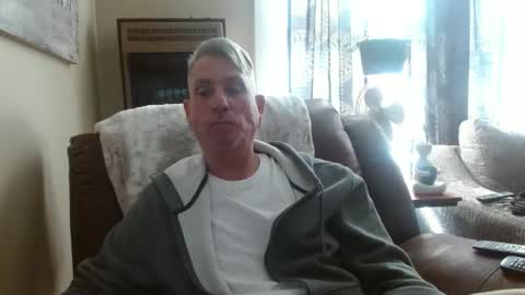 Snapshot of pirate334 chatting on January 1, 2025, 5:44 pm pirate334 online show from January 1, 2025, 5:44 pm