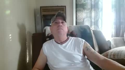 Snapshot of pirate334 chatting on January 8, 2026, 10:01 pm pirate334 online show from January 8, 2026, 10:01 pm