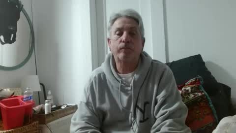 Snapshot of pirate334 chatting on May 4, 2026, 3:57 am pirate334 online show from May 4, 2026, 3:57 am